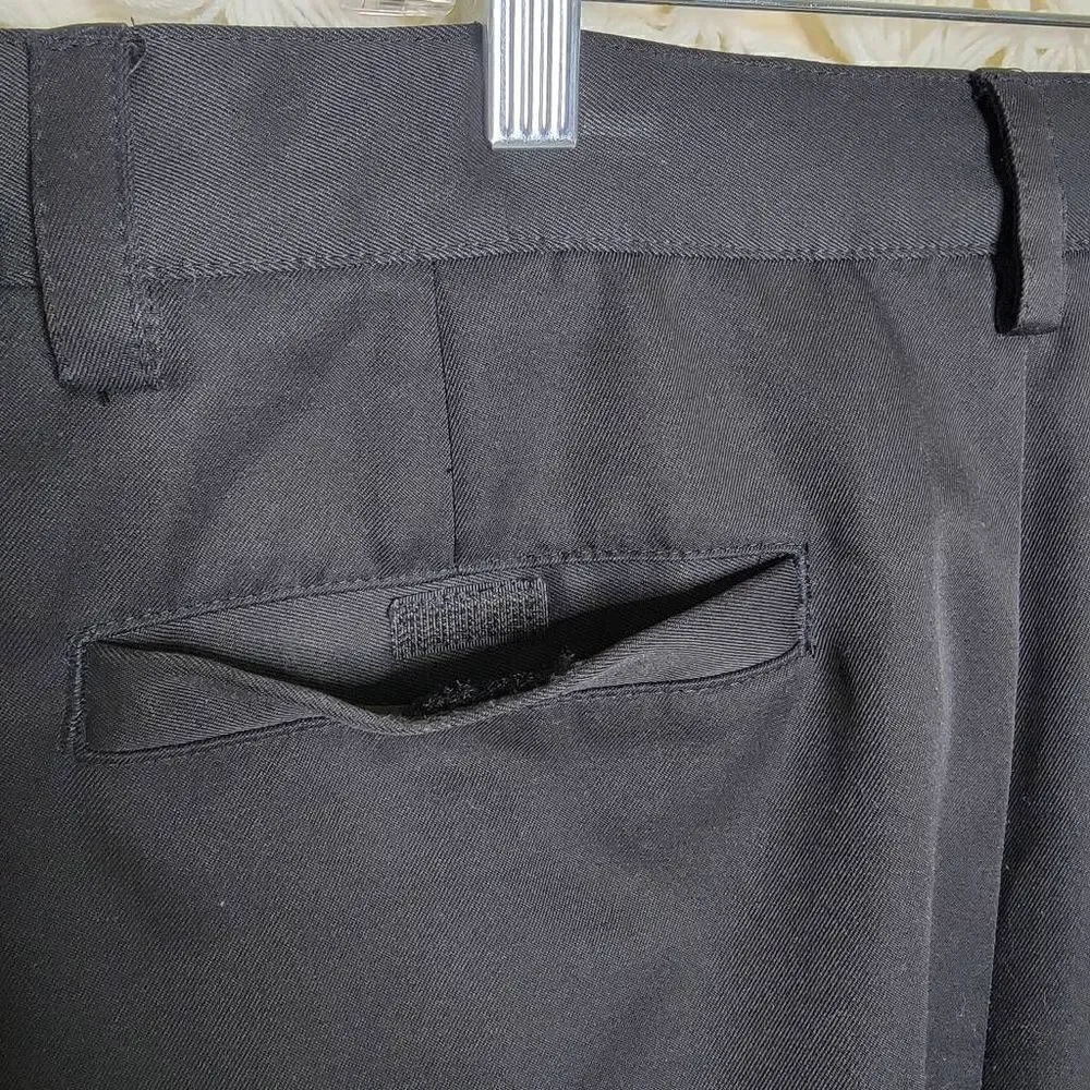 IZOD Perform x Golf Cargo Shorts Black 36